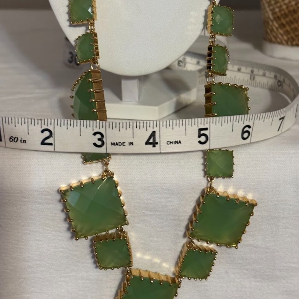NWT KATE SPADE Green Color Necklace (30") in Gold Tone with KS pouch - Picture 8 of 11